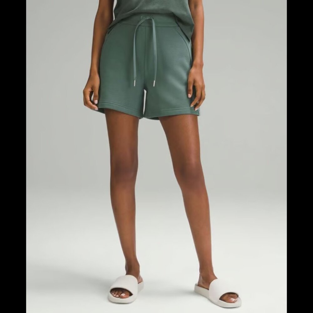 Lululemon Scuba High-Rise Short 5" Medium Forest Size 8 - Picture 5 of 9
